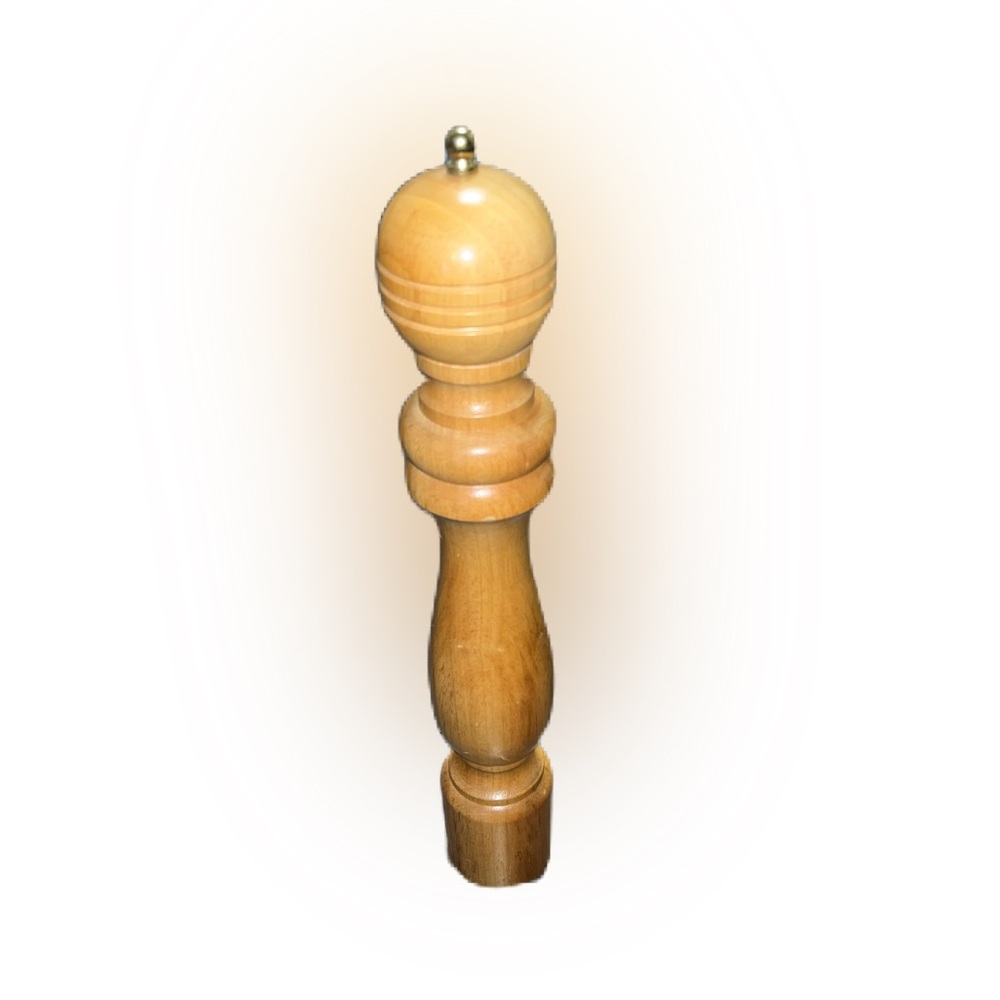 Wooden pepper/ salt mill/ grinder